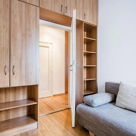 Madach Gozsdu Lejlighed Budapest